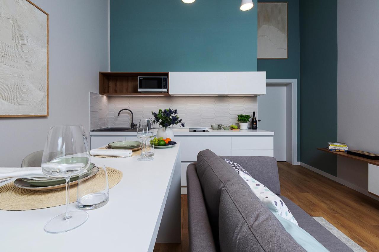 The Best Sunset Apartments โรวีน ภายนอก รูปภาพ